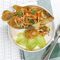 Menu Ikan Gurame Sambal Rujak